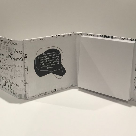 Notepad With Holder - Picture 3 of 5